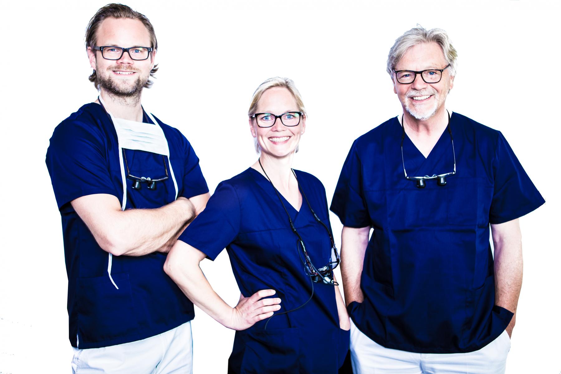 Das Team um Dr. Ole Clausen, Dr. Stefanie Clausen-Kestermann und Dr. Klaus-Peter Clausen